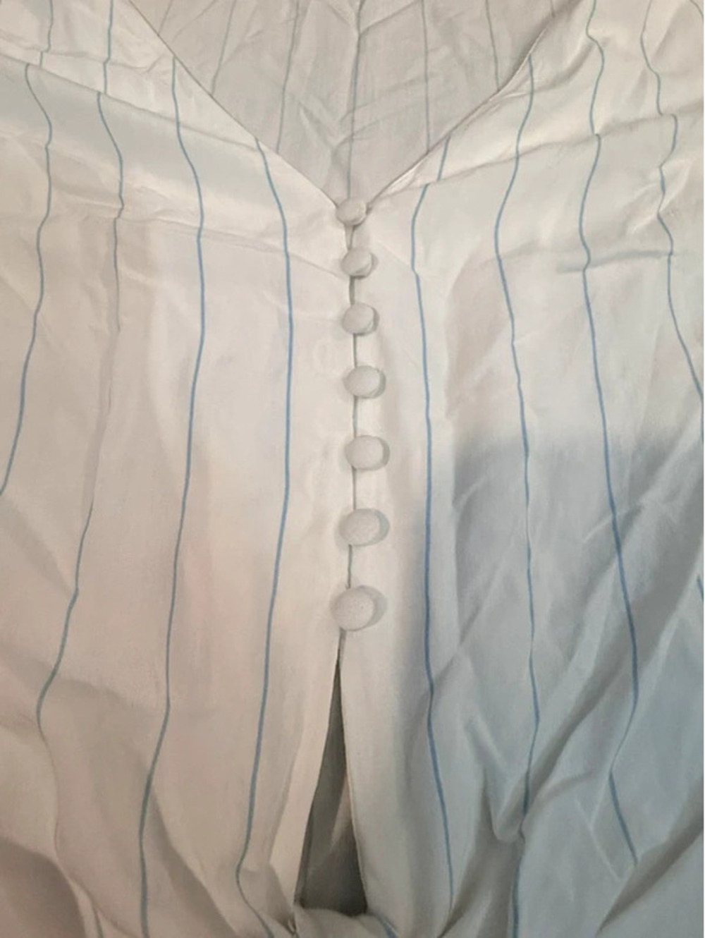 100% Rayon Blouse - Picture 2 of 3